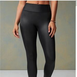 Fabletics, anywhere motion 365 shine high waisted, black legging, new